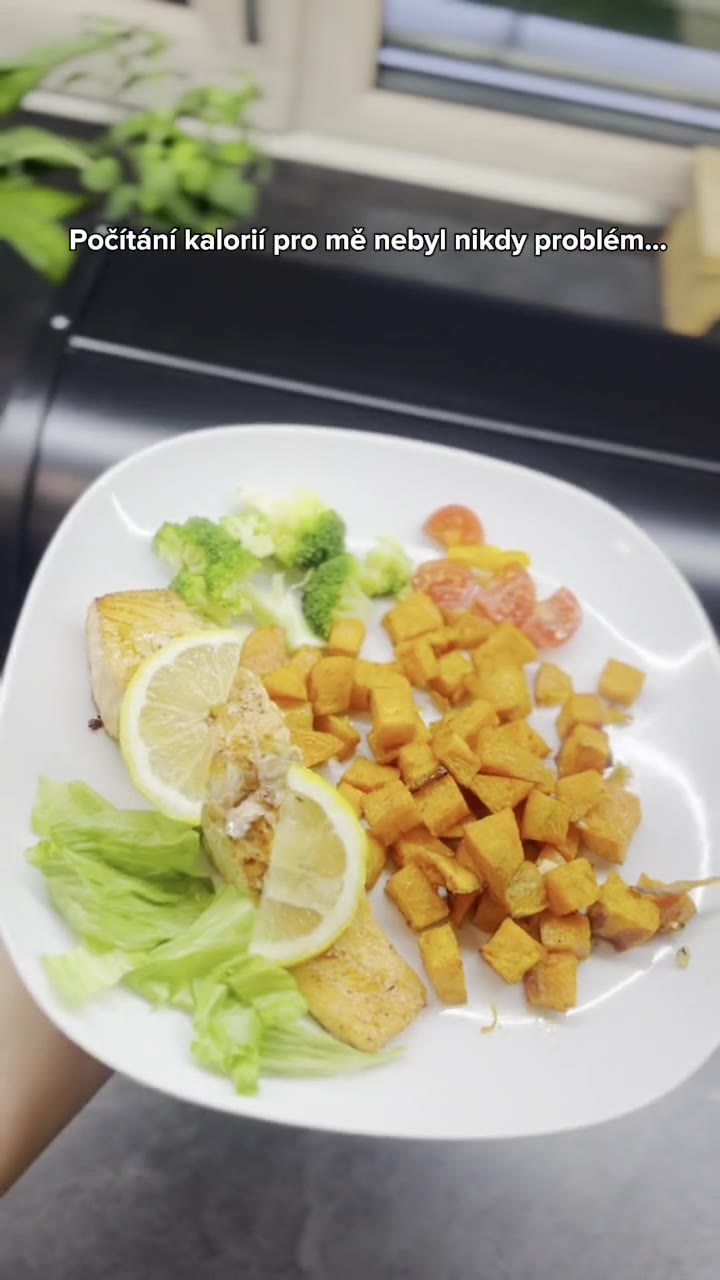 UGC example — food + app demo
